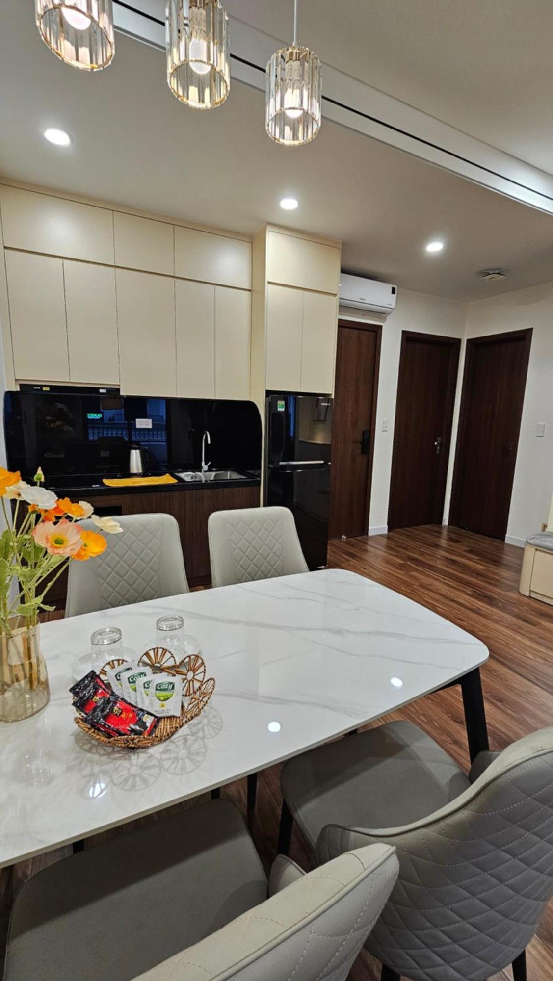 Tom Apartment - Vinhomes Marina Hai Phong Esterno foto