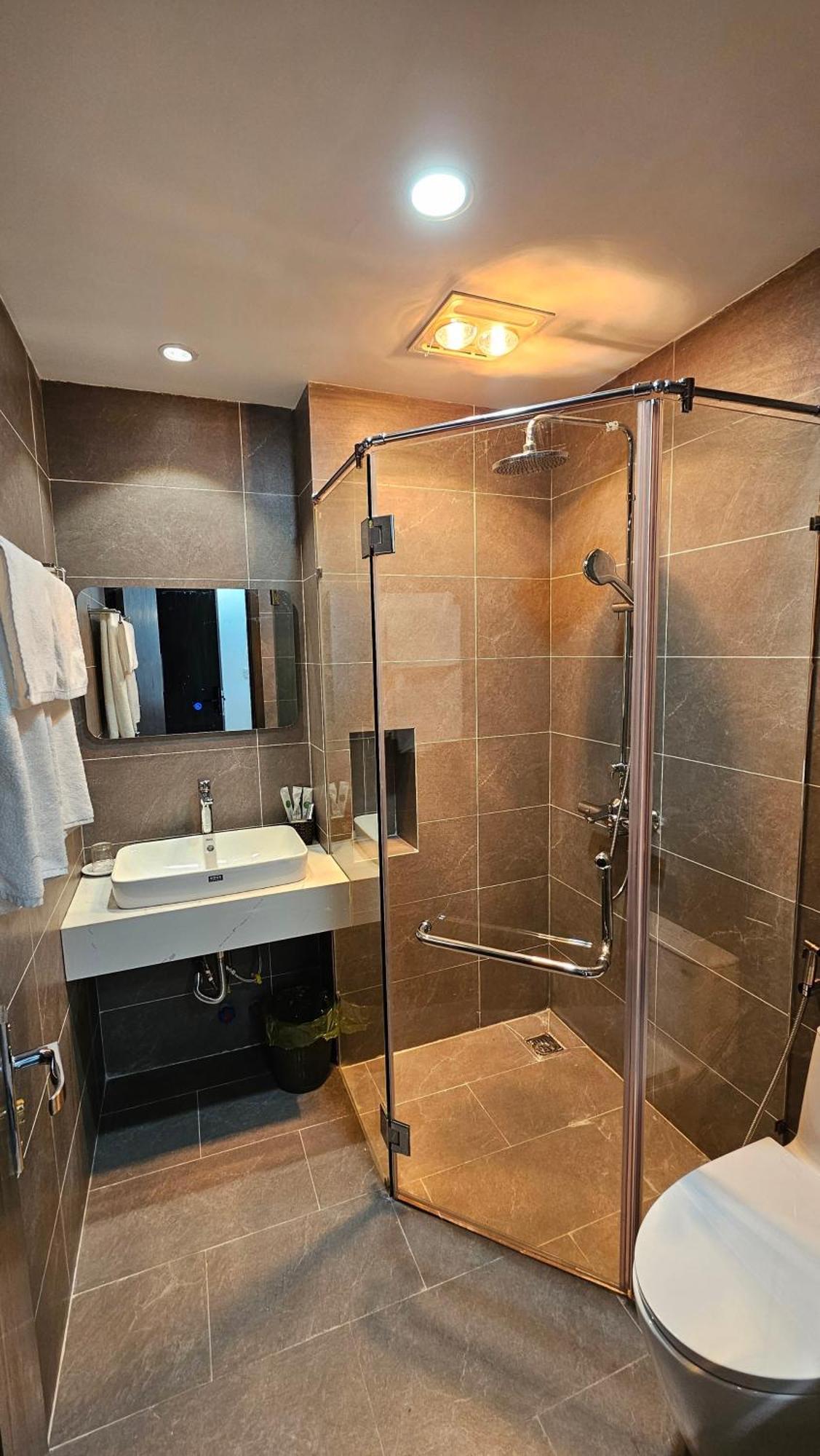 Tom Apartment - Vinhomes Marina Hai Phong Esterno foto